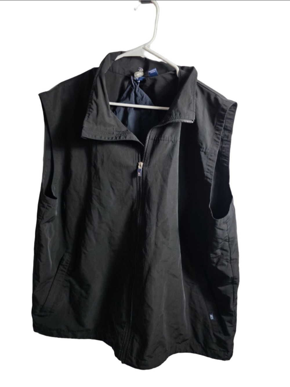Men's Cutter & Buck Black Vest Size XL athleisure camping hiking waterproof